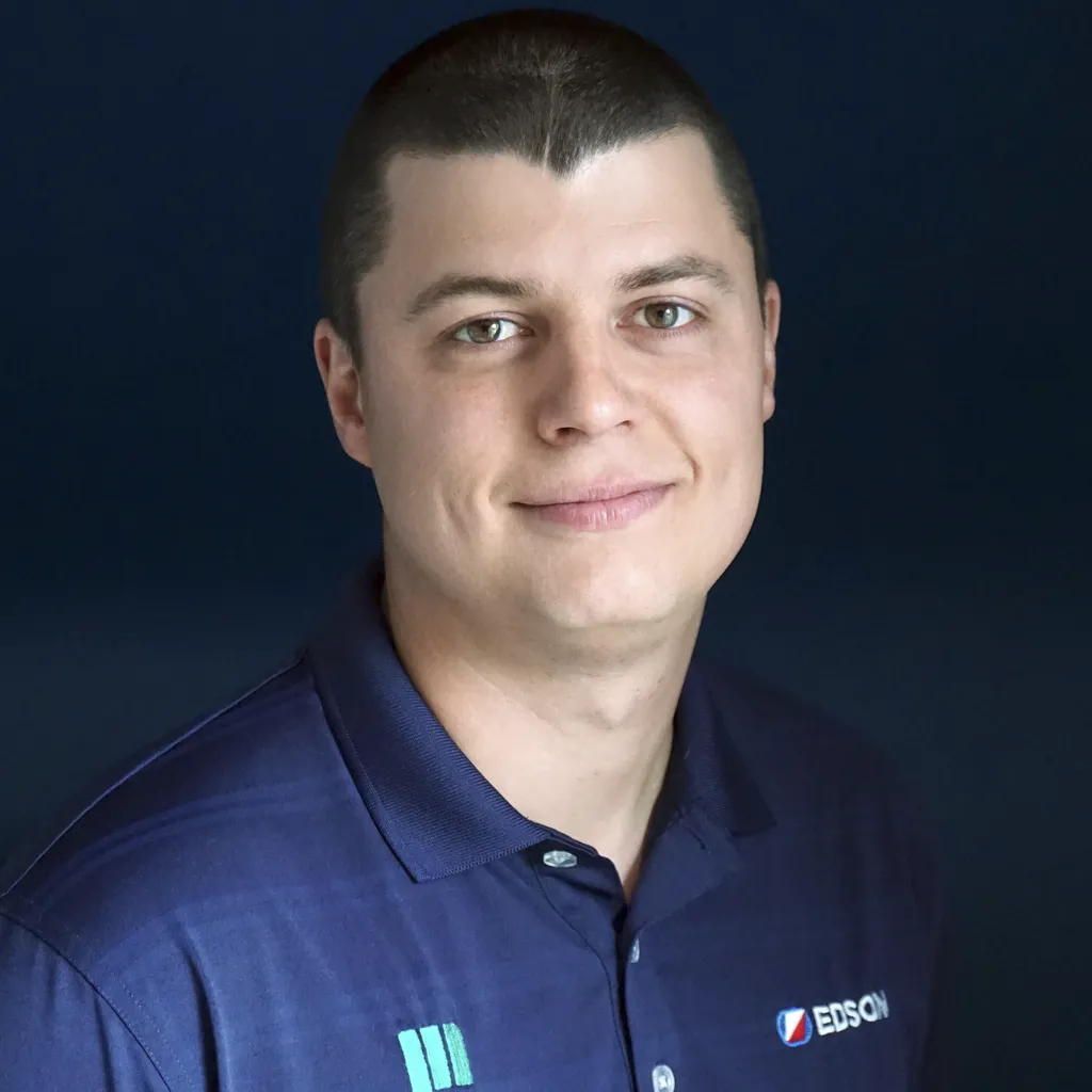 Josh Goulet headshot