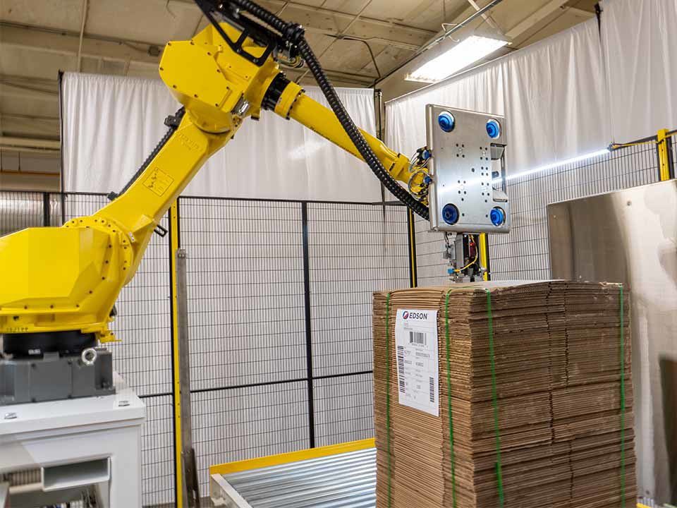 Robotic Infeed De-Strapping System | De-Banding & Infeed Management | Edson